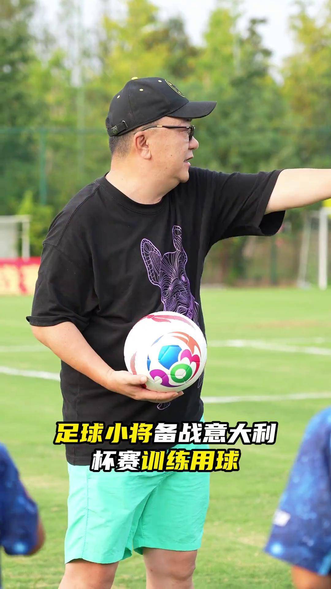 包含里尔青训球员积极备战，期待在球市脱颖而出的词条